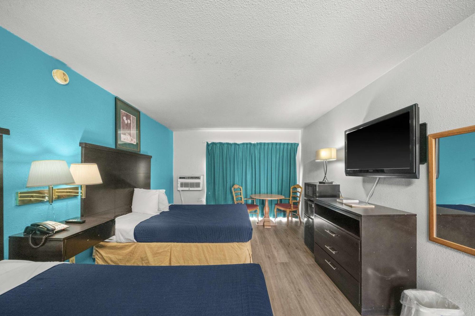 Executive Inn Rusk Exterior photo